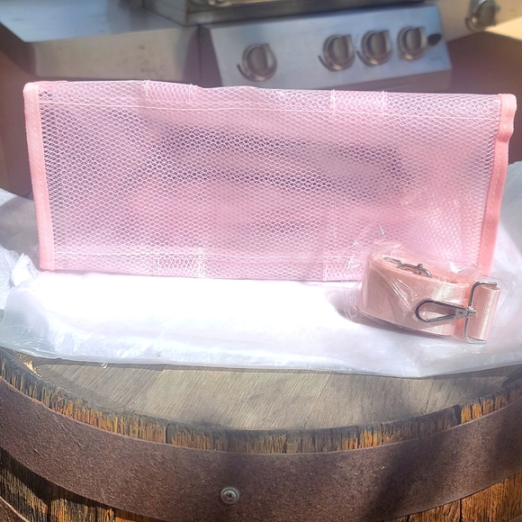 Beautiful Transparent Tote Bags Large Capacity. Simple Letter Print Shoulder Bag - Picture 7 of 11